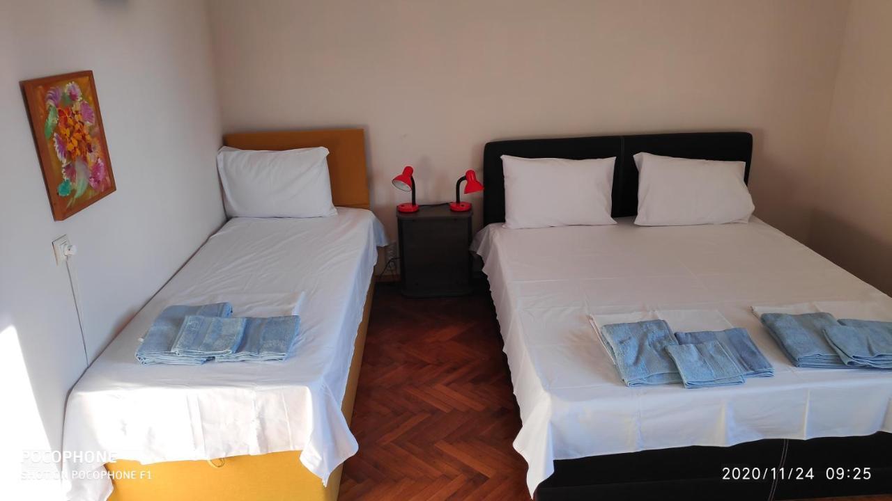 Unique Location Apartment With Parking Burgas Exterior photo